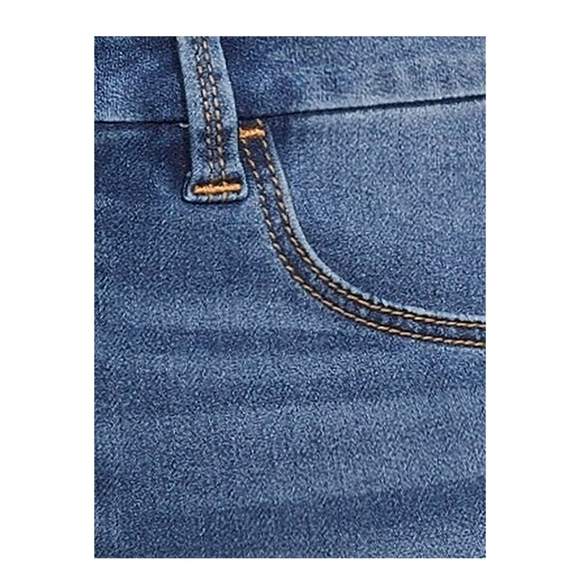 No Boundaries NWT Super High Rise Medium Wash Cozy Curvy Skinny Jean 840 - Picture 2 of 5